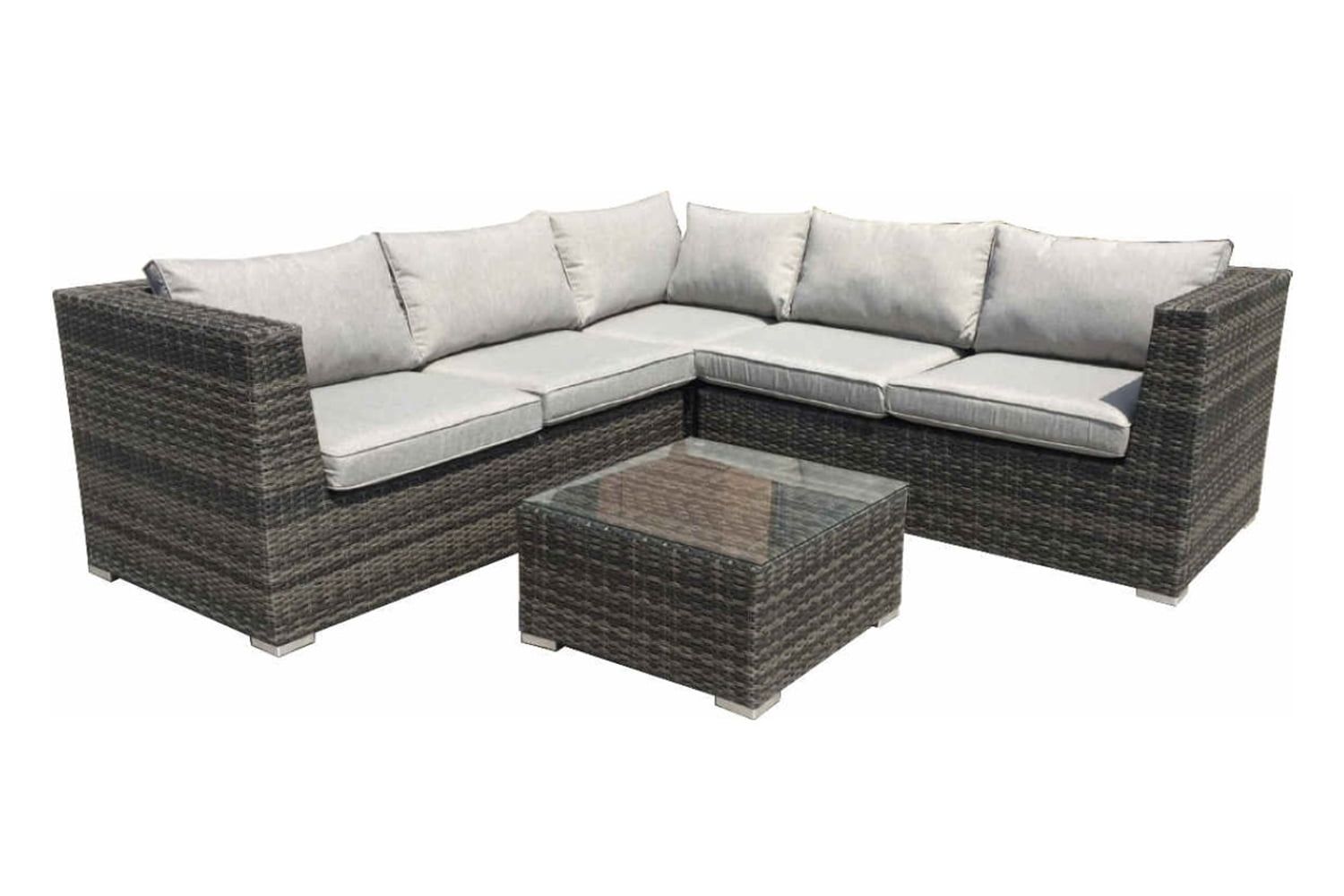 Furnish Airbnb homes with Outdoor Furniture